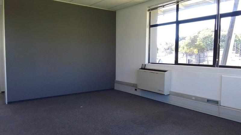 To Let commercial Property for Rent in Parow North Western Cape
